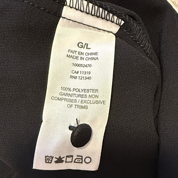 Dynamite Classic Black Blouse - Picture 5 of 5